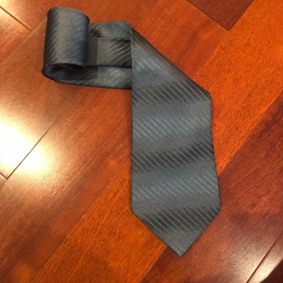 Men’s Pierre Cardin 100% silk neck tie - Picture 3 of 3